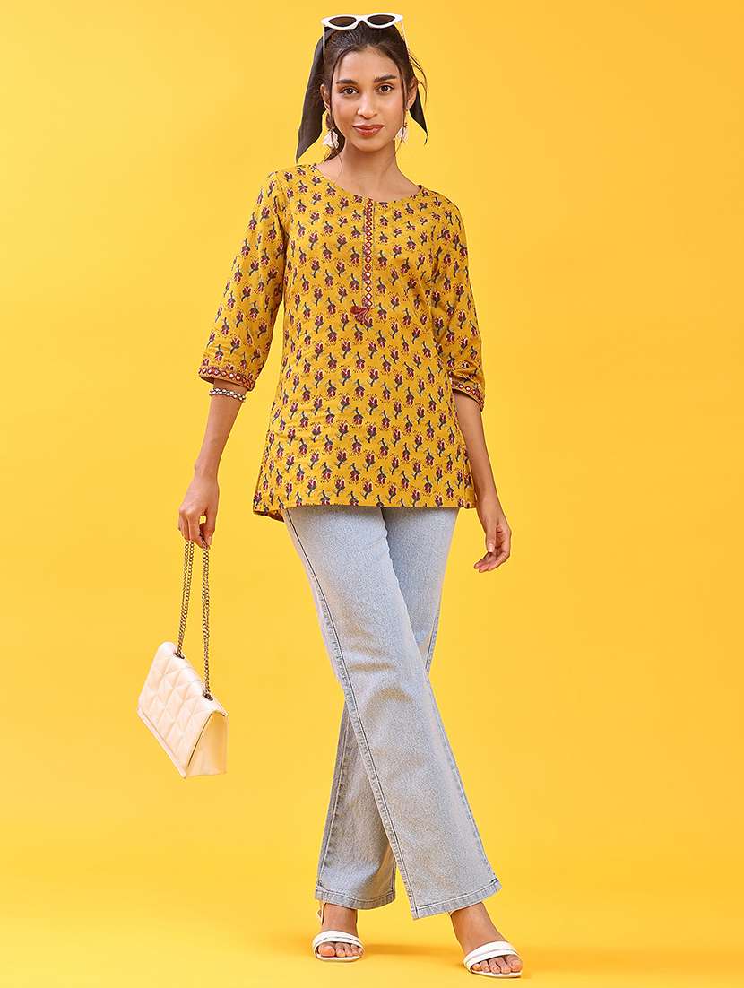 women plain mid rise straight fit jeans - 22087858 -  Standard Image - 4