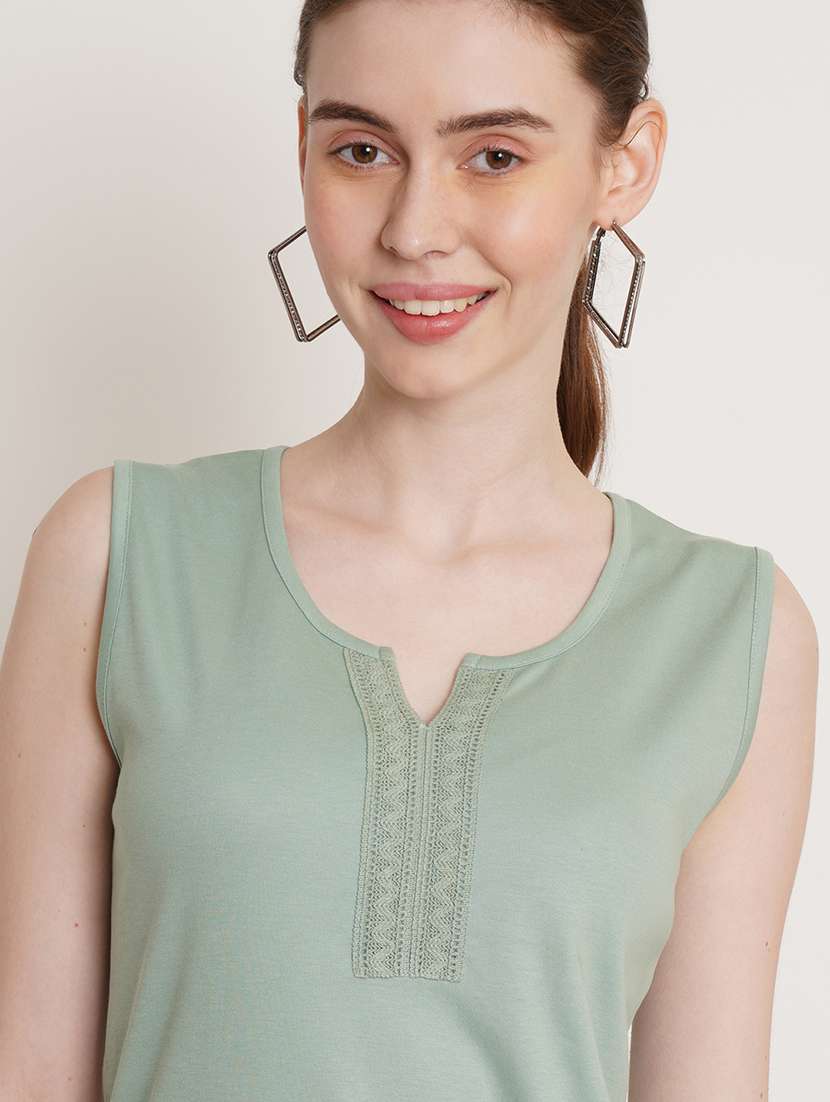 women solid notch neck sleeveless tank top - 22087919 -  Standard Image - 4