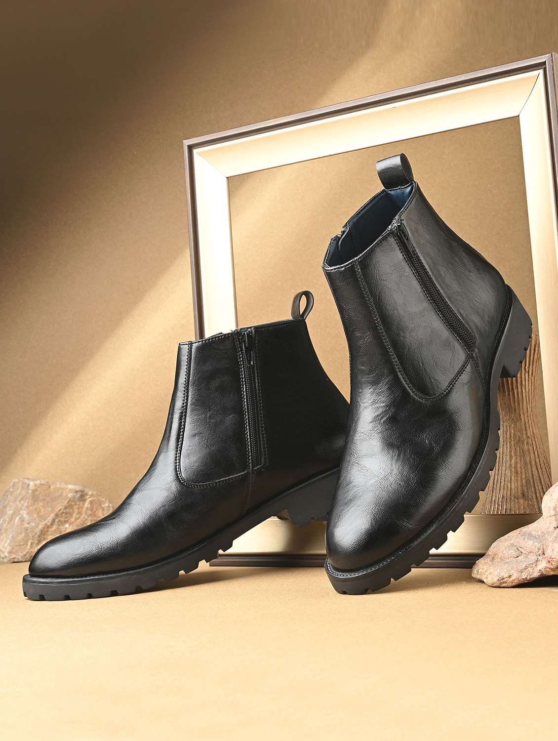 men black slip on boot