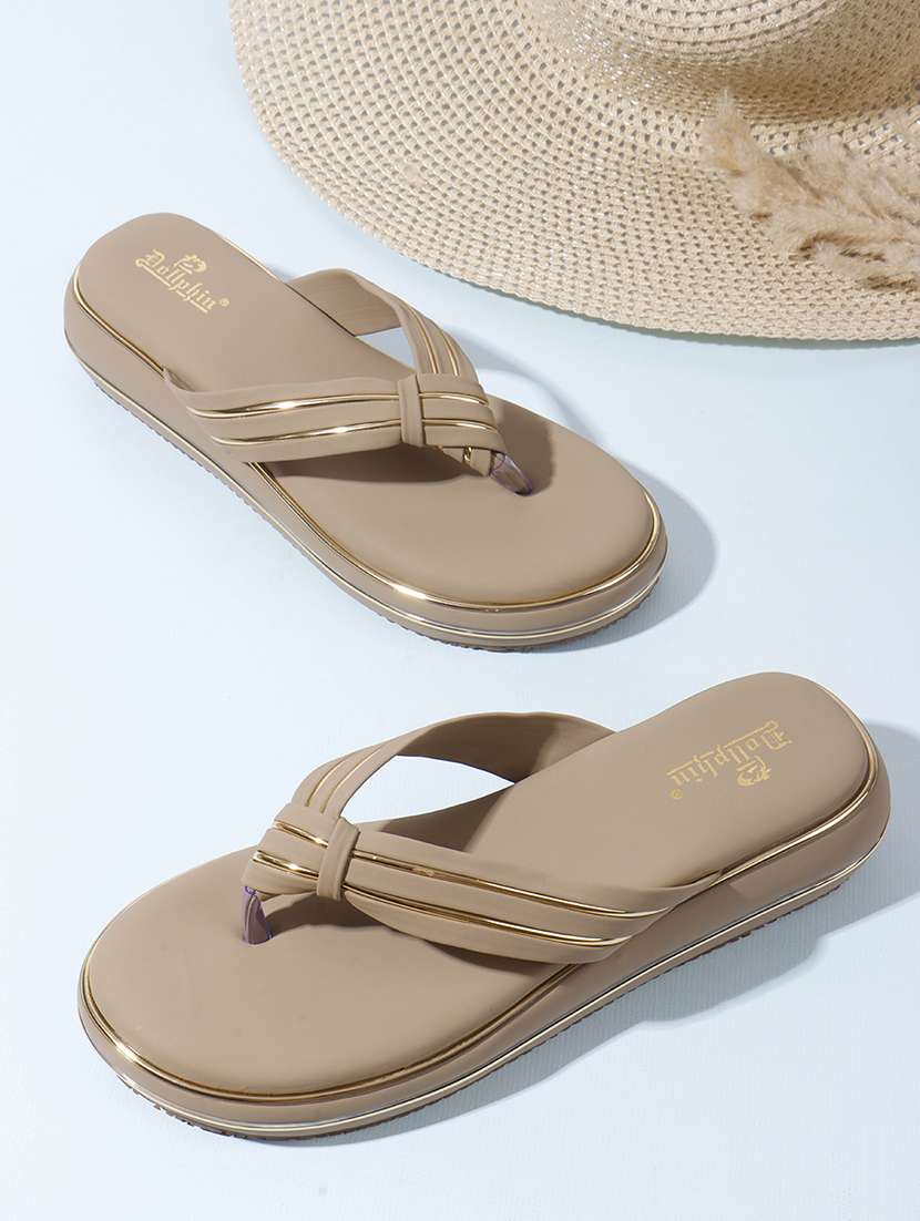 women solid toe separator flat sandal - 22088072 - Zoom Image - 0