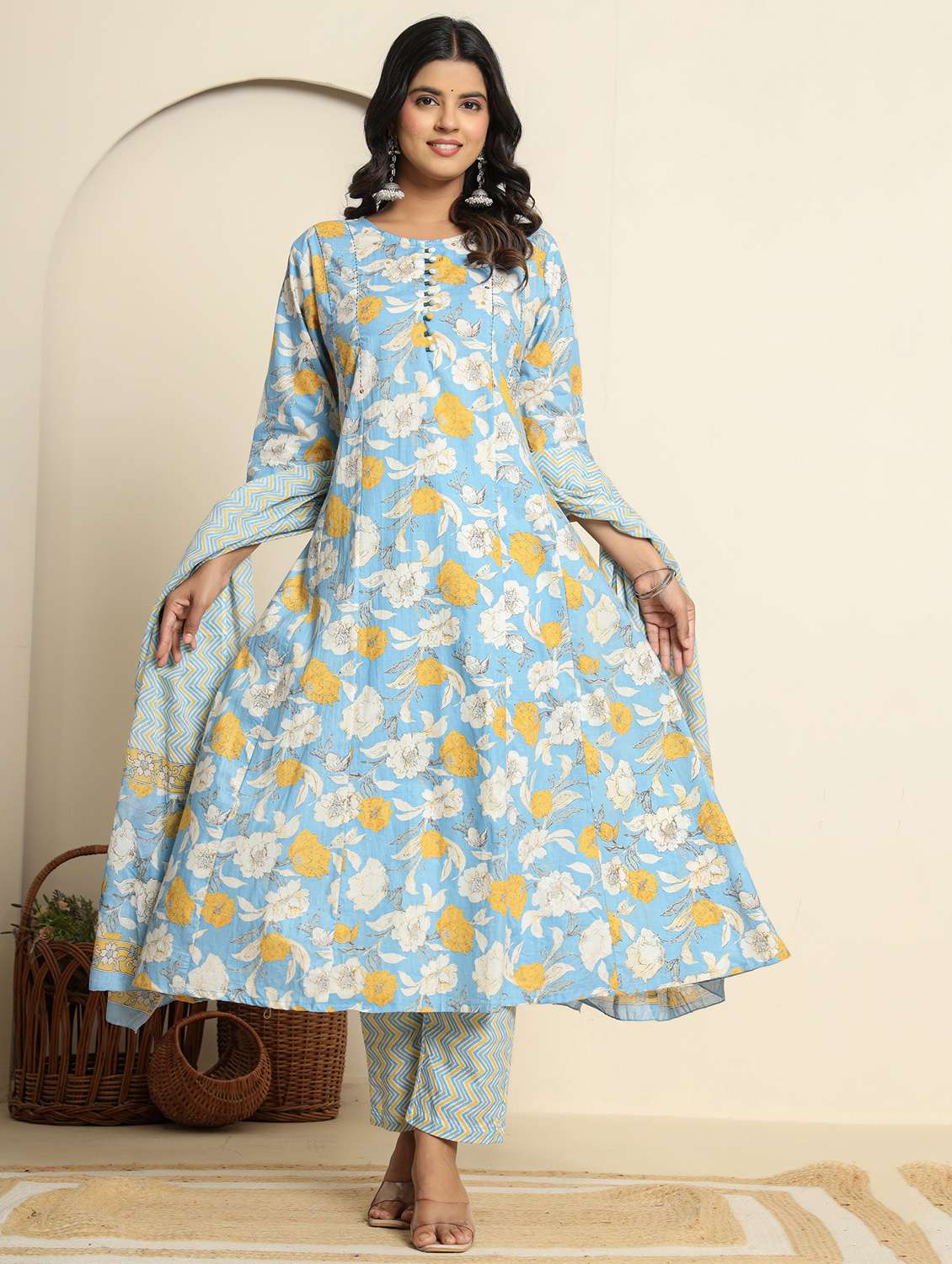 women floral three quarter sleeve kurta pant with dupatta set - 22088130 - Standard Image - 1