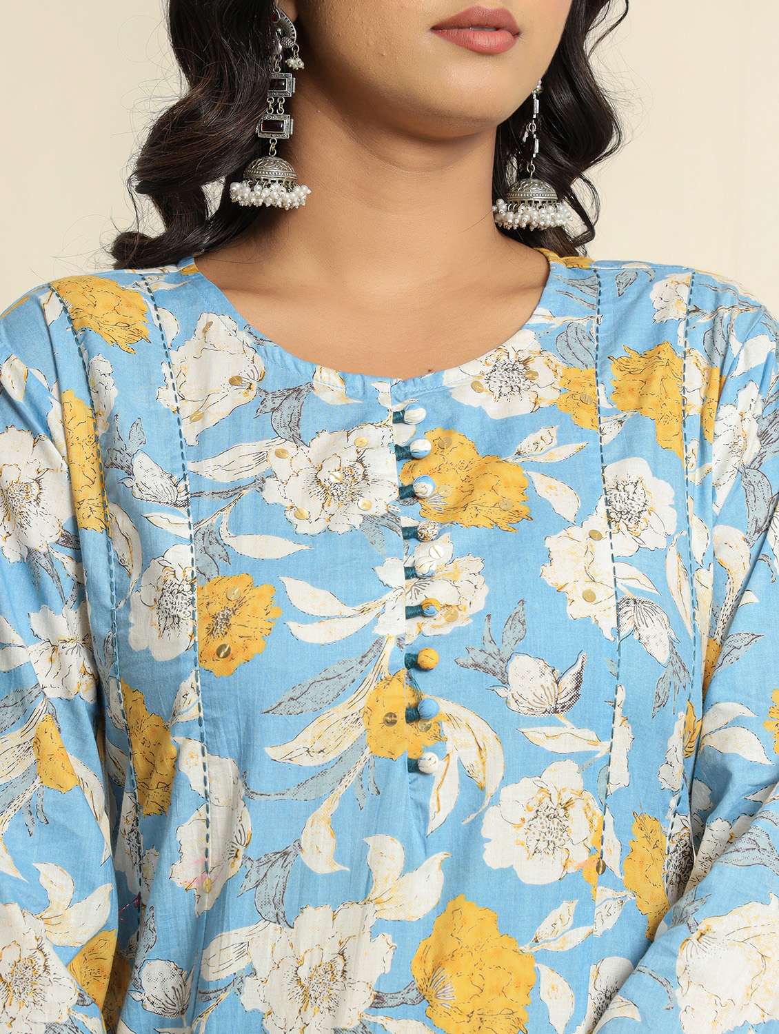 women floral three quarter sleeve kurta pant with dupatta set - 22088130 - Standard Image - 4