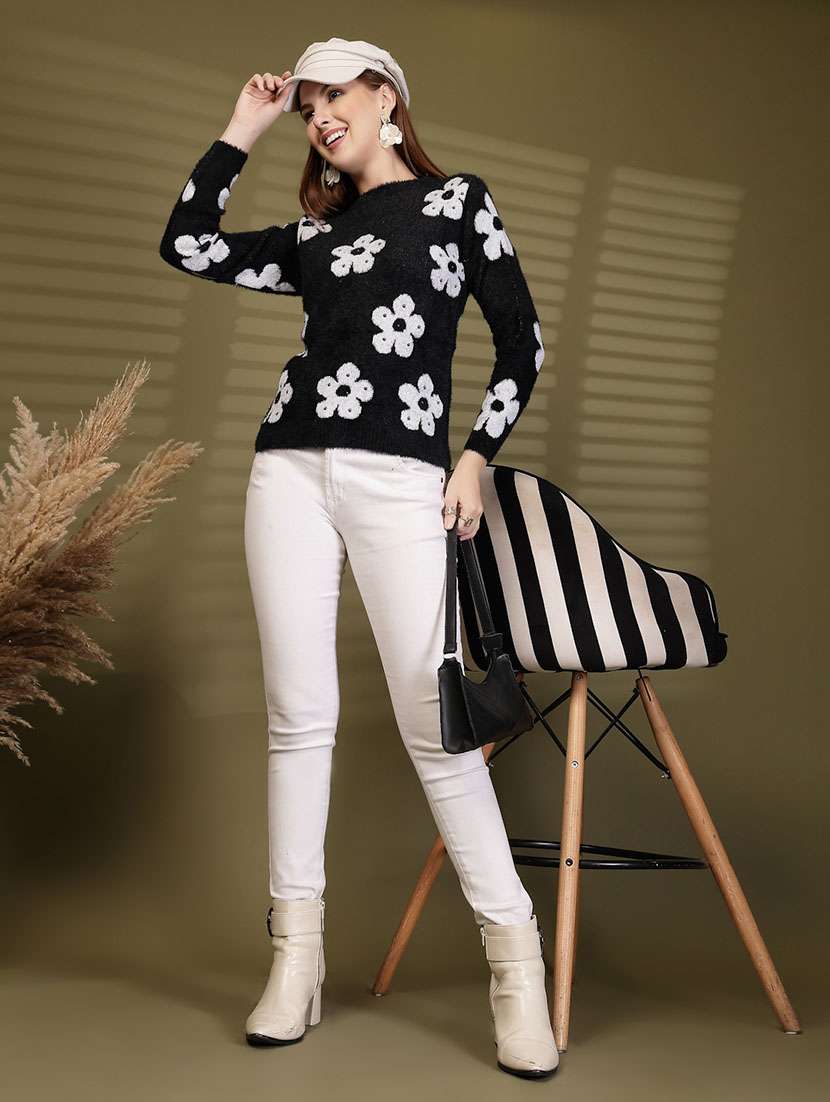 women floral designed long sleeve pullover - 22088602 -  Standard Image - 4