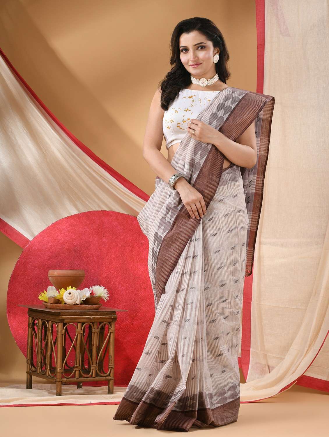 women self design tant saree - 22088641 -  Standard Image - 1