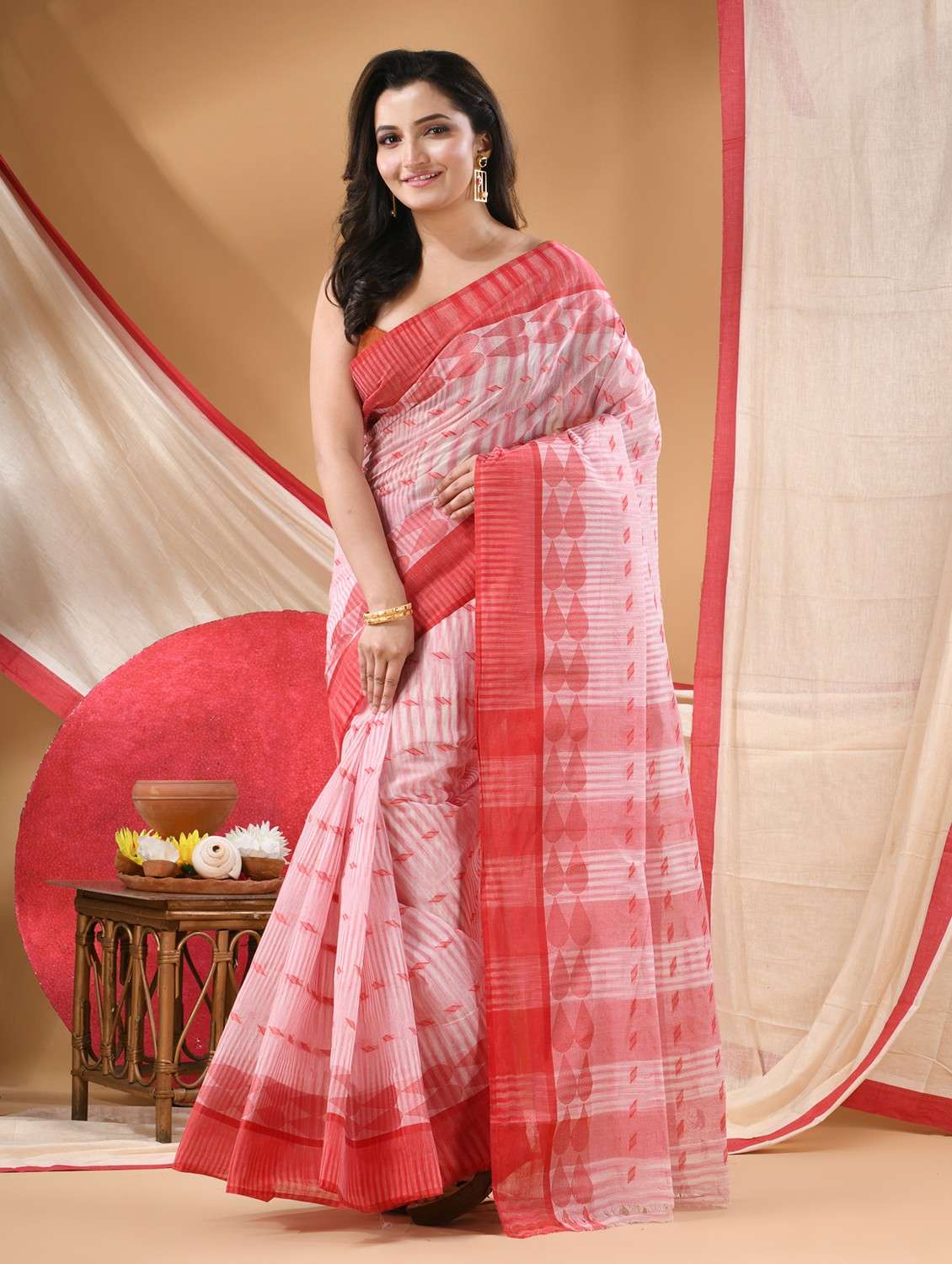 women self design tant saree - 22088644 -  Standard Image - 1