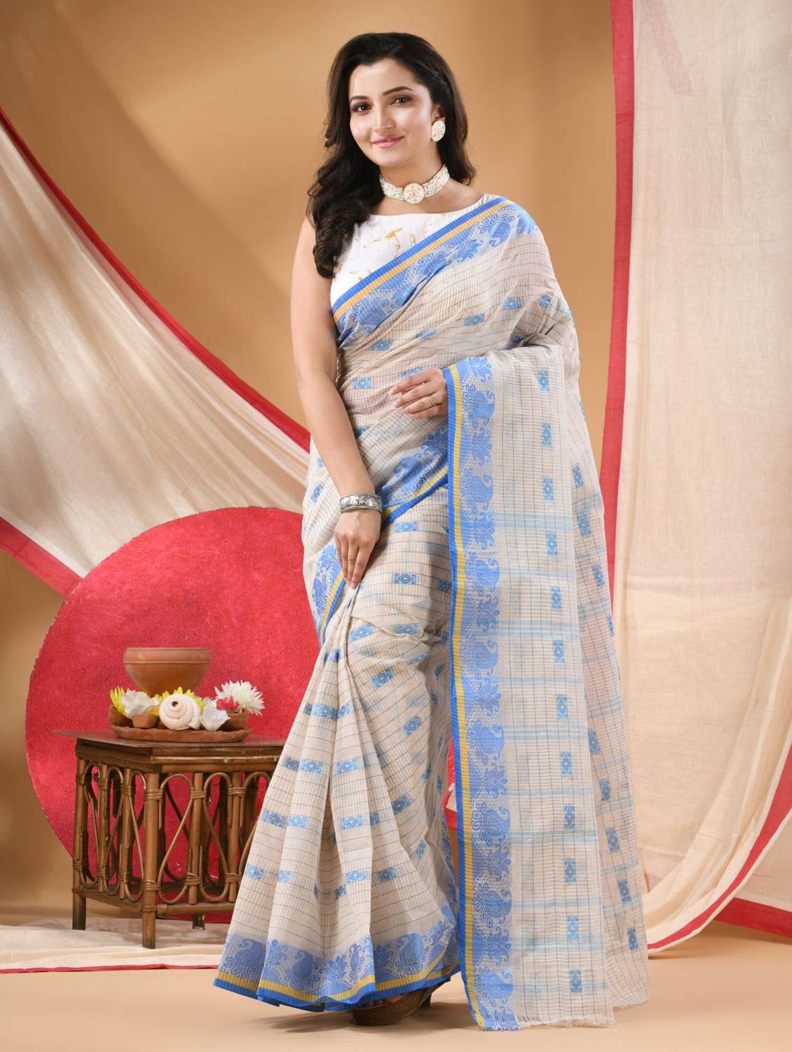women self design tant saree - 22088646 -  Standard Image - 1