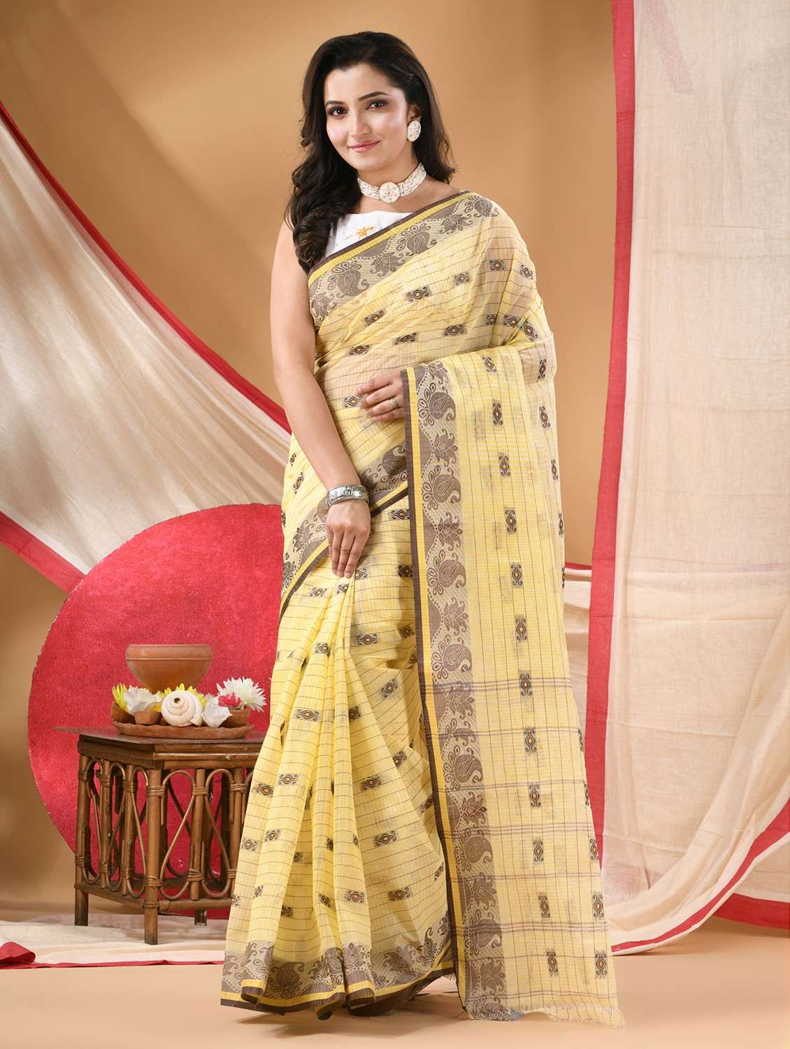 women self design tant saree - 22088647 -  Standard Image - 1