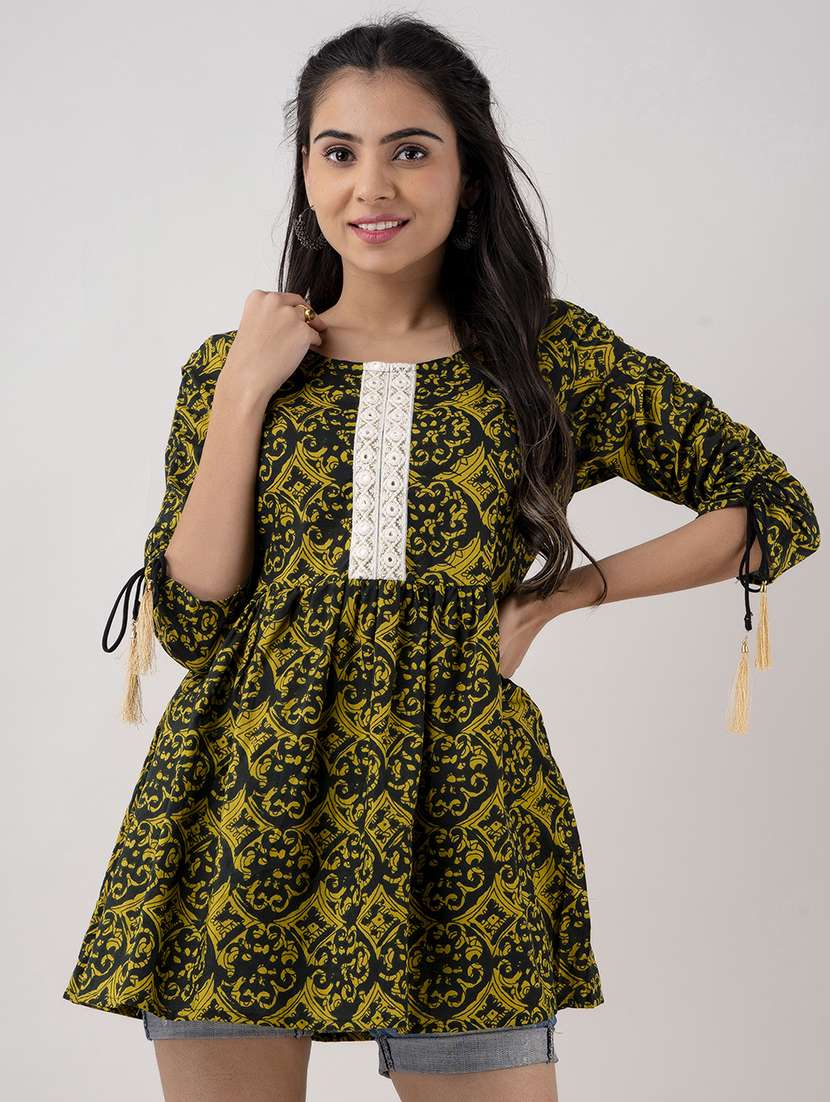 women printed three quarter sleeve flared kurti
