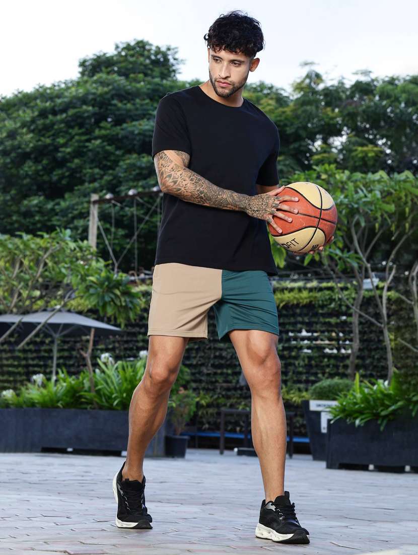 men color block mid rise sports shorts - 22088756 -  Standard Image - 6