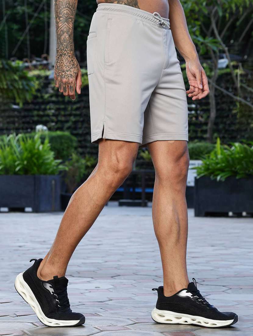 men placement print mid rise sports shorts - 22088758 -  Standard Image - 1