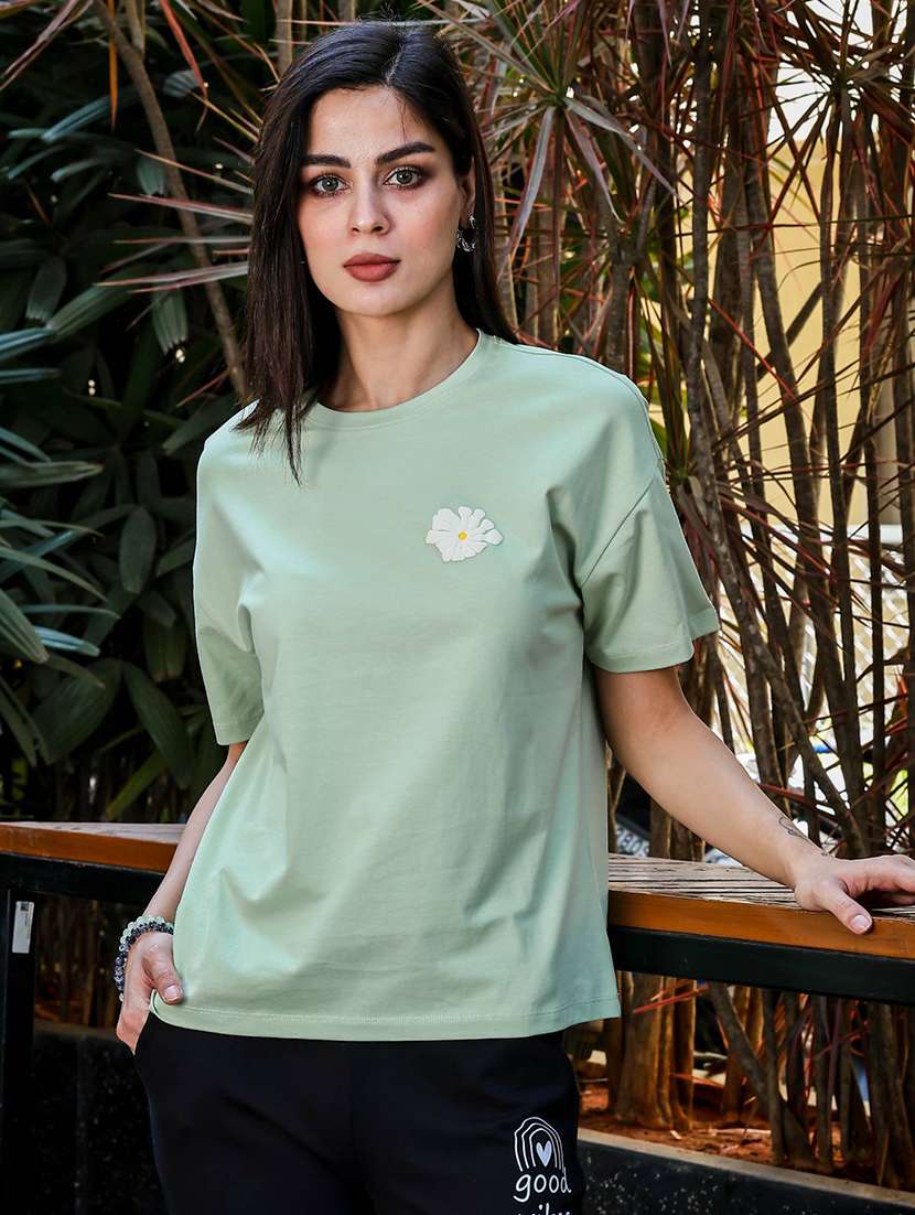 women solid short sleeve regular fit t-shirt - 22088772 -  Standard Image - 1