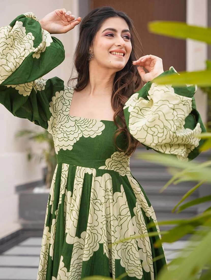 women floral print puff sleeve fit & flare dress - 22088895 -  Standard Image - 1