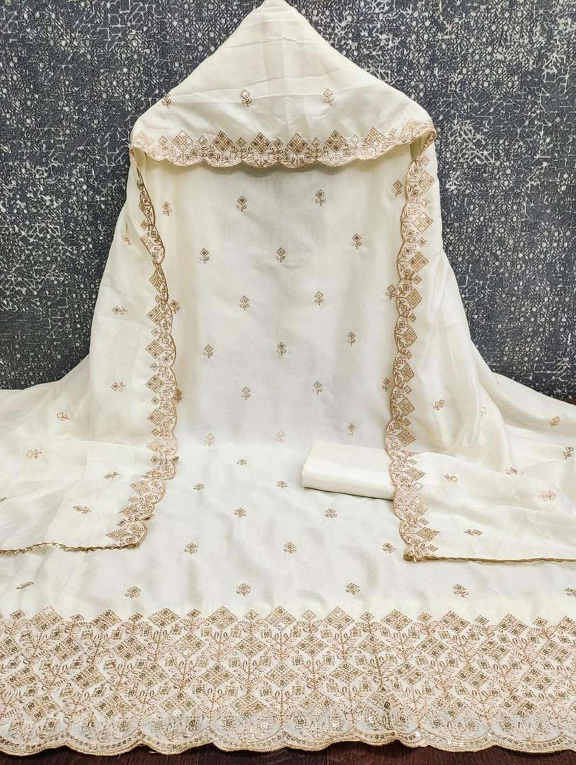 women solid with work embroidered unstitched suit set - 22091919 -  Standard Image - 1