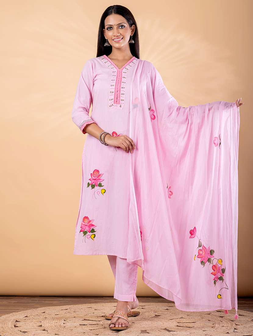 women floral three quarter sleeve kurta pant with dupatta set