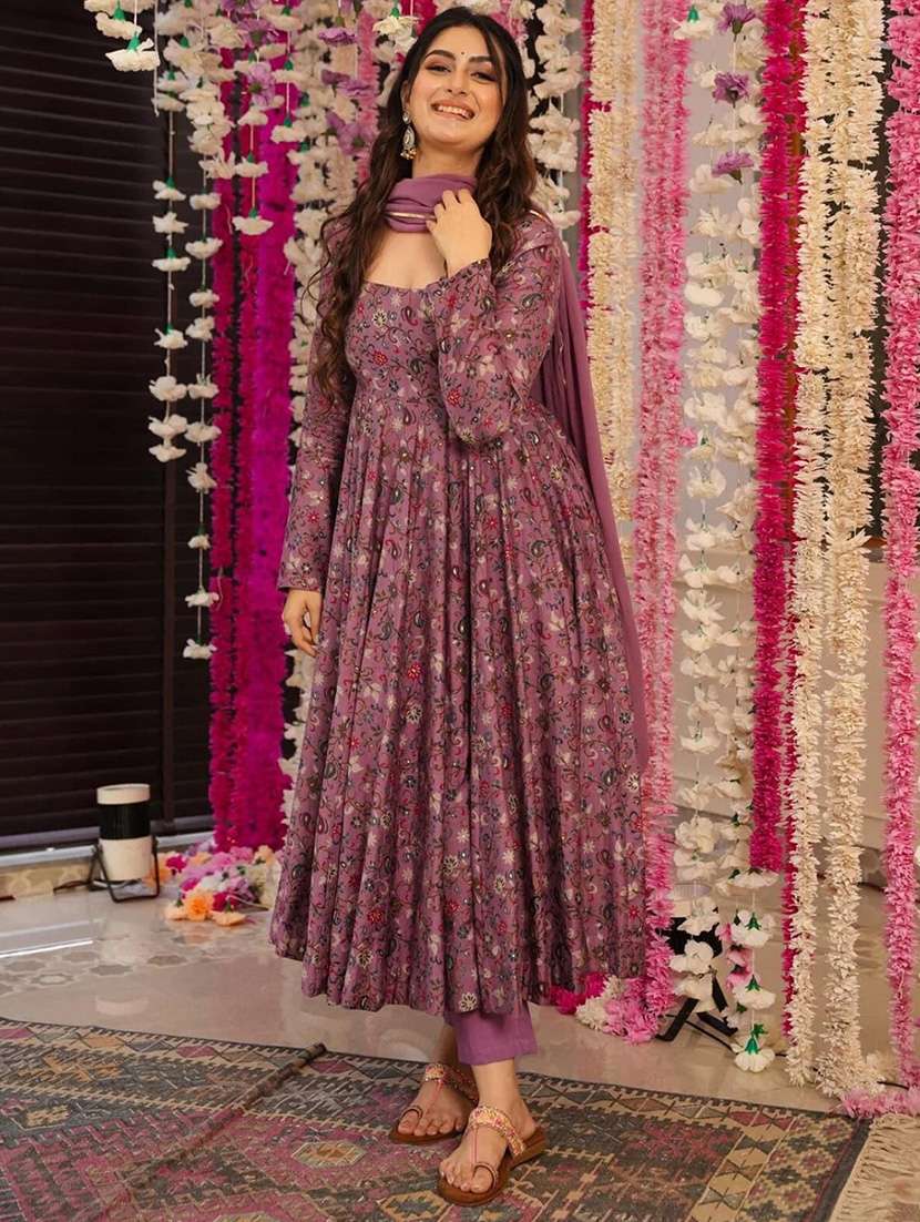 women floral long sleeve kurta pant with dupatta set - 22092080 -  Standard Image - 1