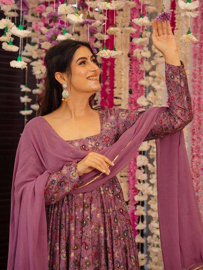 women floral long sleeve kurta pant with dupatta set - 22092080 -  Standard Image - 1