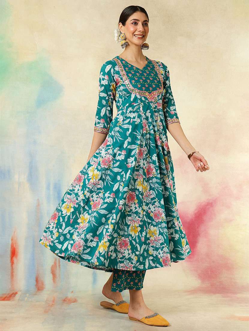 women embroidered three quarter sleeve kurta pant with dupatta set - 22092089 -  Standard Image - 1