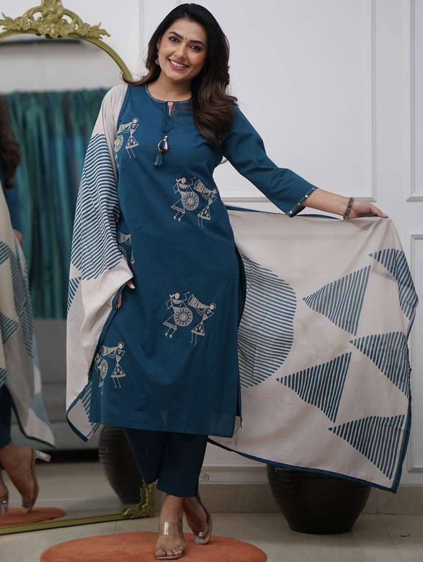 women warli three quarter sleeve kurta pant with dupatta set - 22092094 -  Standard Image - 1