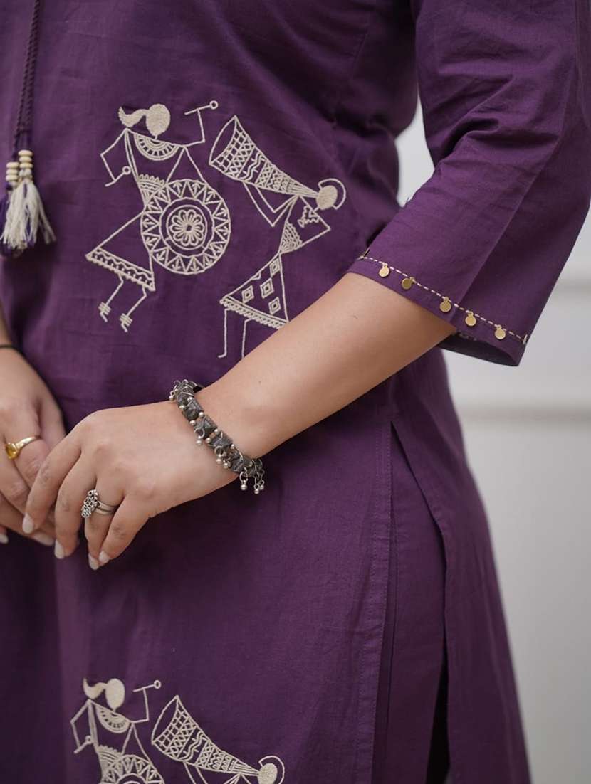 women warli three quarter sleeve kurta pant with dupatta set - 22092095 -  Standard Image - 4