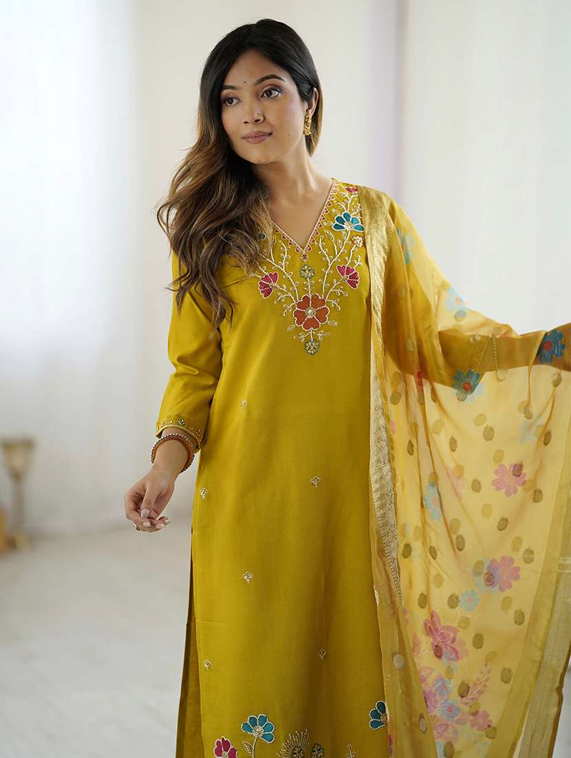 women embroidered three quarter sleeve kurta pant with dupatta set - 22092103 -  Standard Image - 1