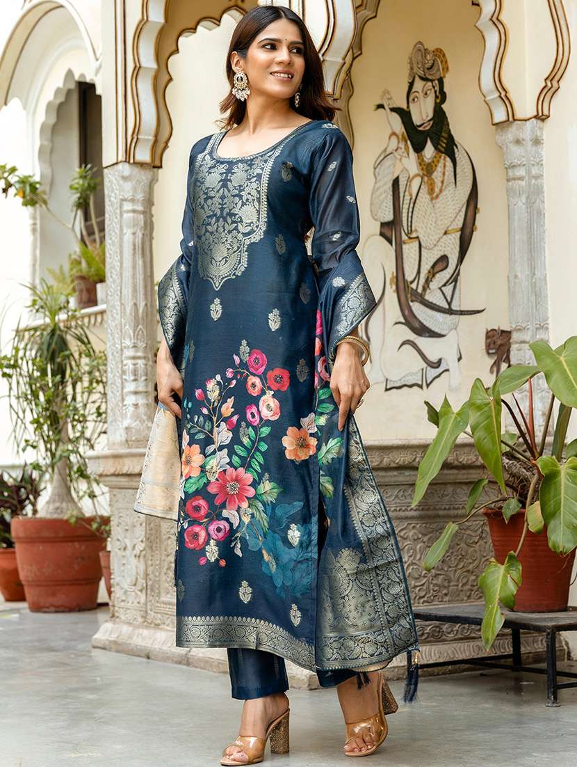 women floral three quarter sleeve kurta pant with dupatta set - 22092105 -  Standard Image - 1