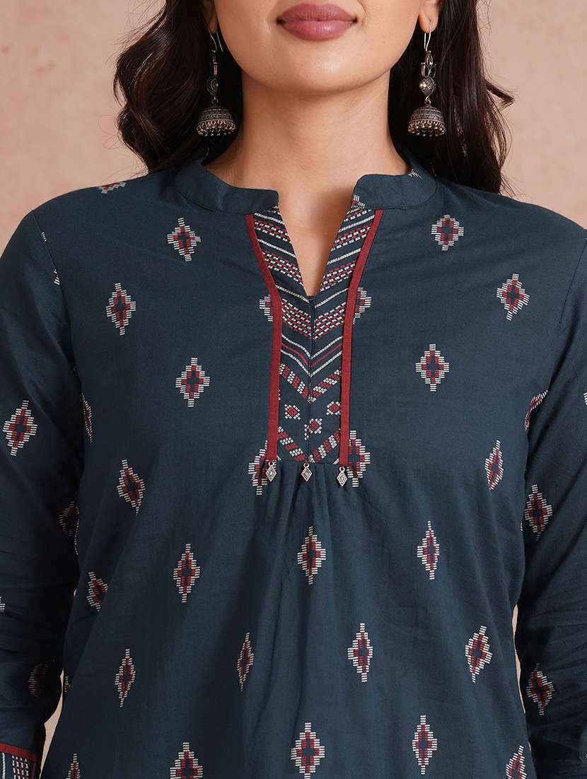 women printed three quarter sleeve a-line kurti - 22092178 - Standard Image - 4