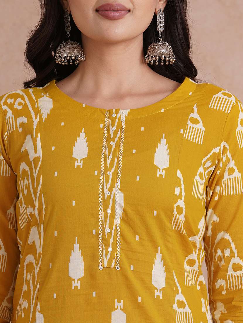 women embroidered three quarter sleeve a-line kurta - 22092191 - Standard Image - 4