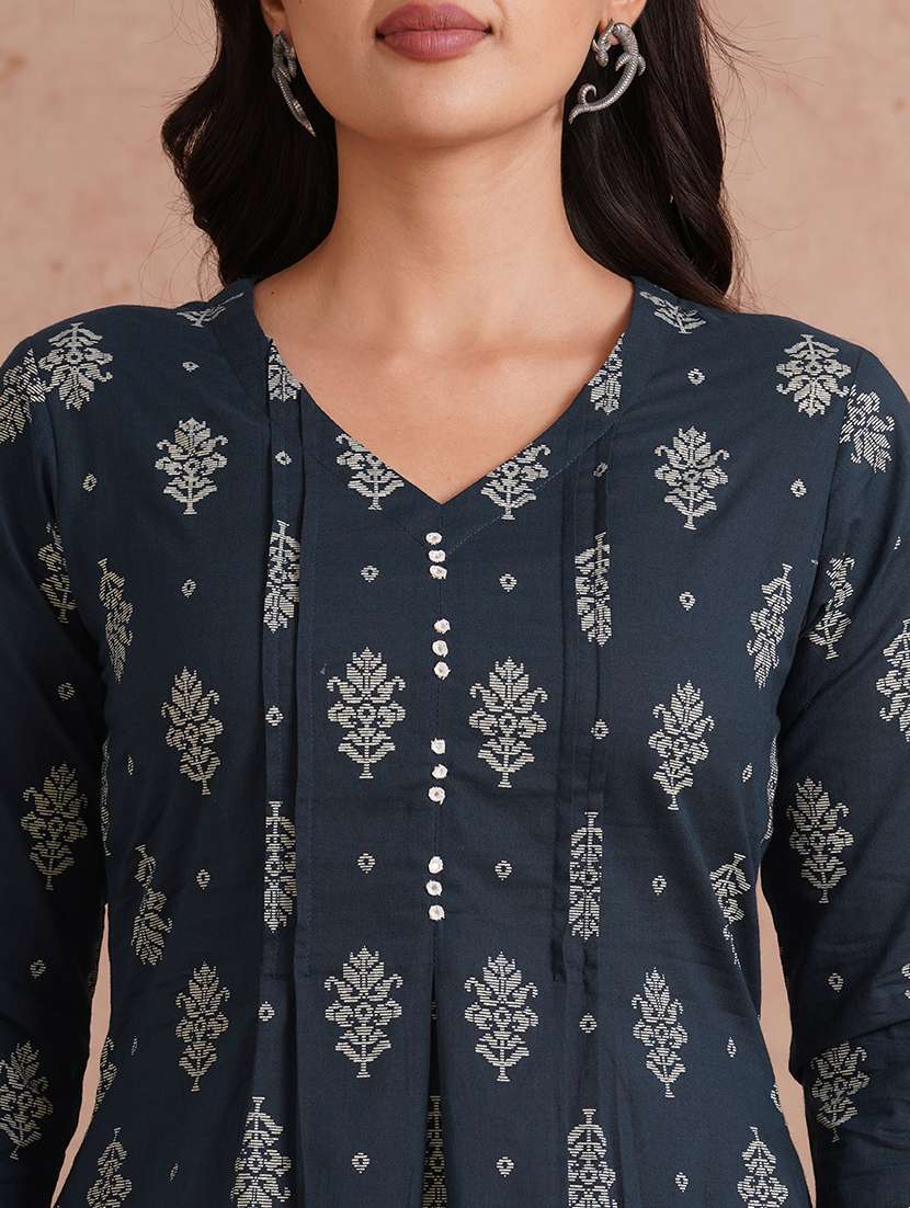 women printed three quarter sleeve a-line kurta  - 22092198 -  Standard Image - 4