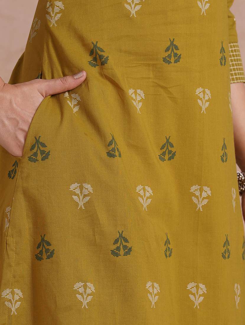 women printed three quarter sleeve a-line kurta - 22092200 - Standard Image - 4