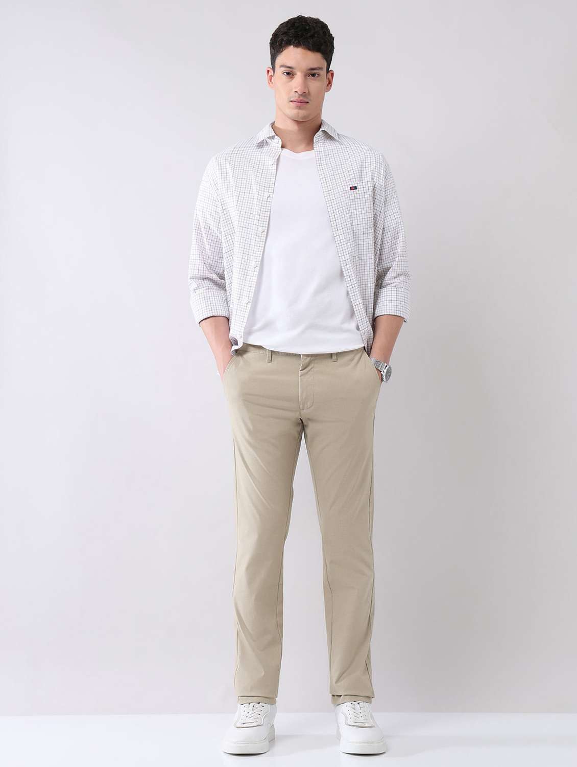 men solid mid rise flat front chinos trouser - 22092309 - Standard Image - 4