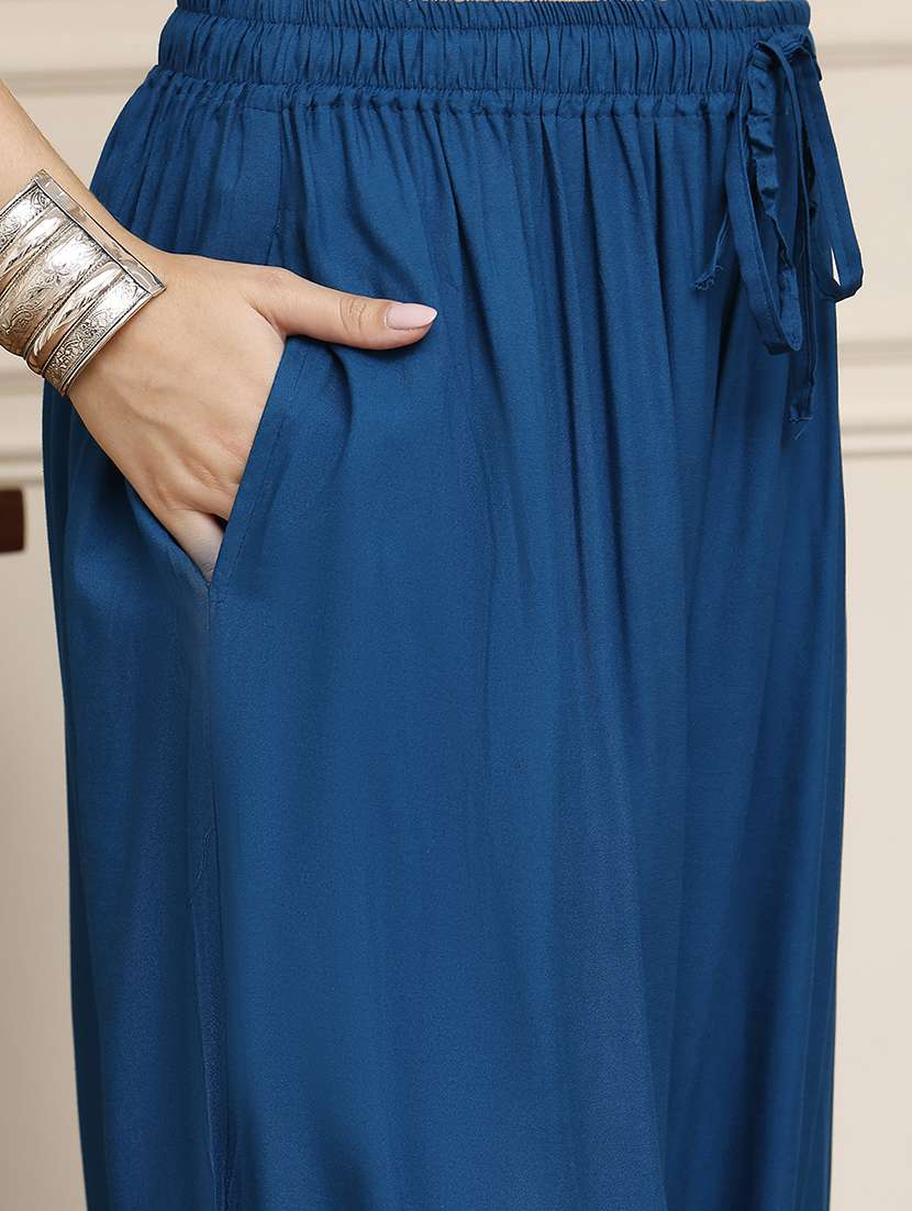 women pack of 2 solid mid rise flared palazzo - 22092475 -  Standard Image - 4