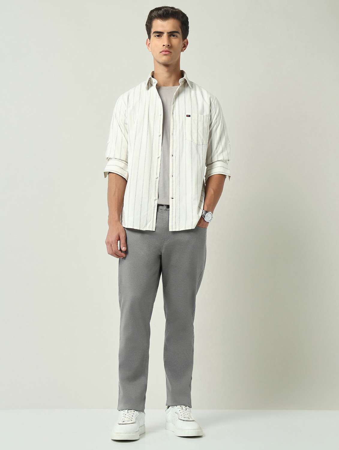 men solid mid rise flat front chinos trouser - 22092522 - Standard Image - 4