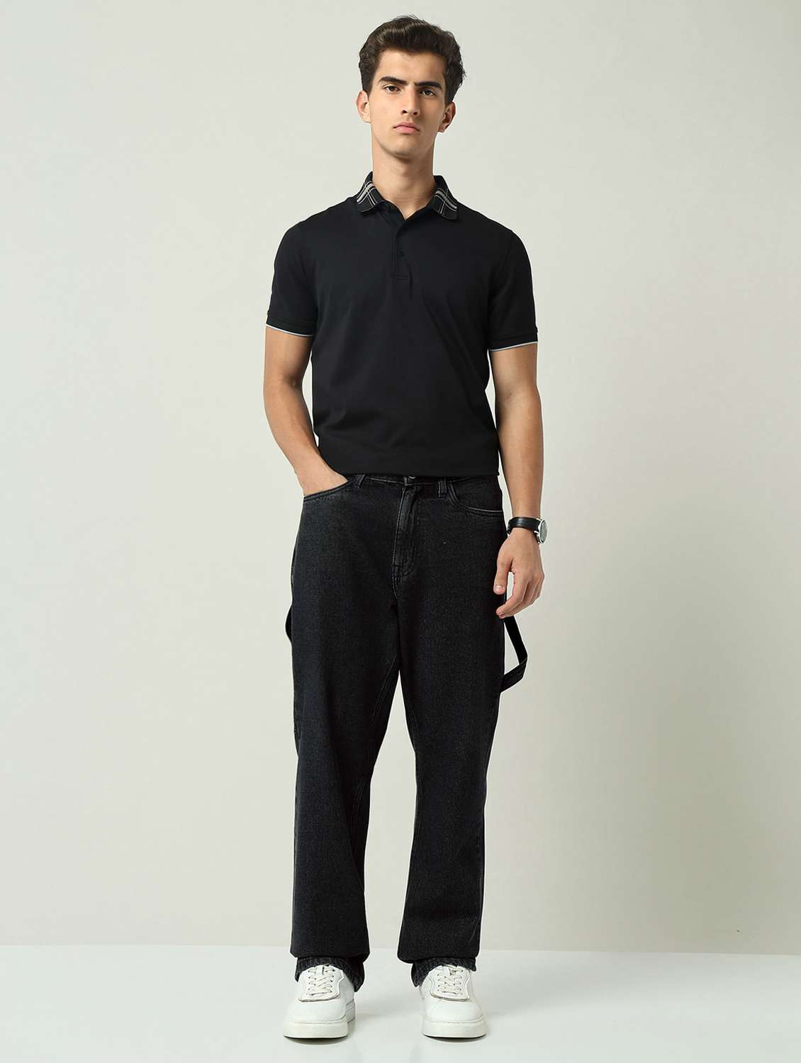 men plain mid rise full length jeans - 22092538 - Standard Image - 4