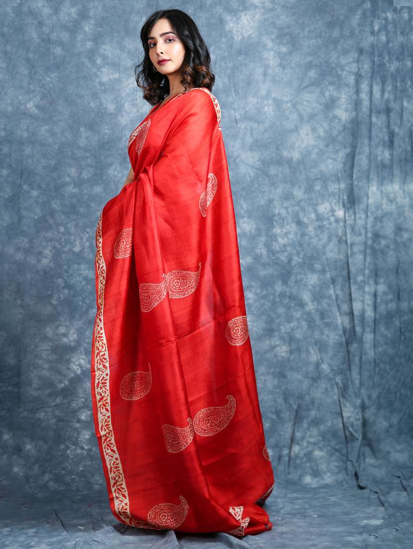 women paisley printed handloom saree with blouse - 22092644 - Standard Image - 1