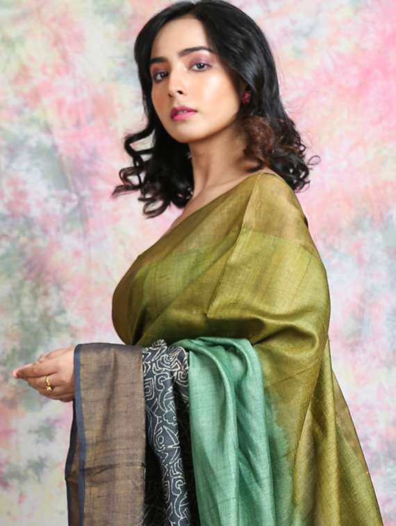 women printed casual wear saree with blouse - 22092651 - Standard Image - 1