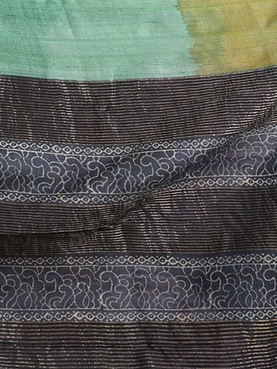 women printed casual wear saree with blouse - 22092651 - Standard Image - 4
