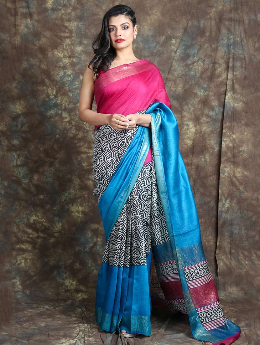 women printed casual wear saree with blouse - 22092654 - Zoom Image - 0