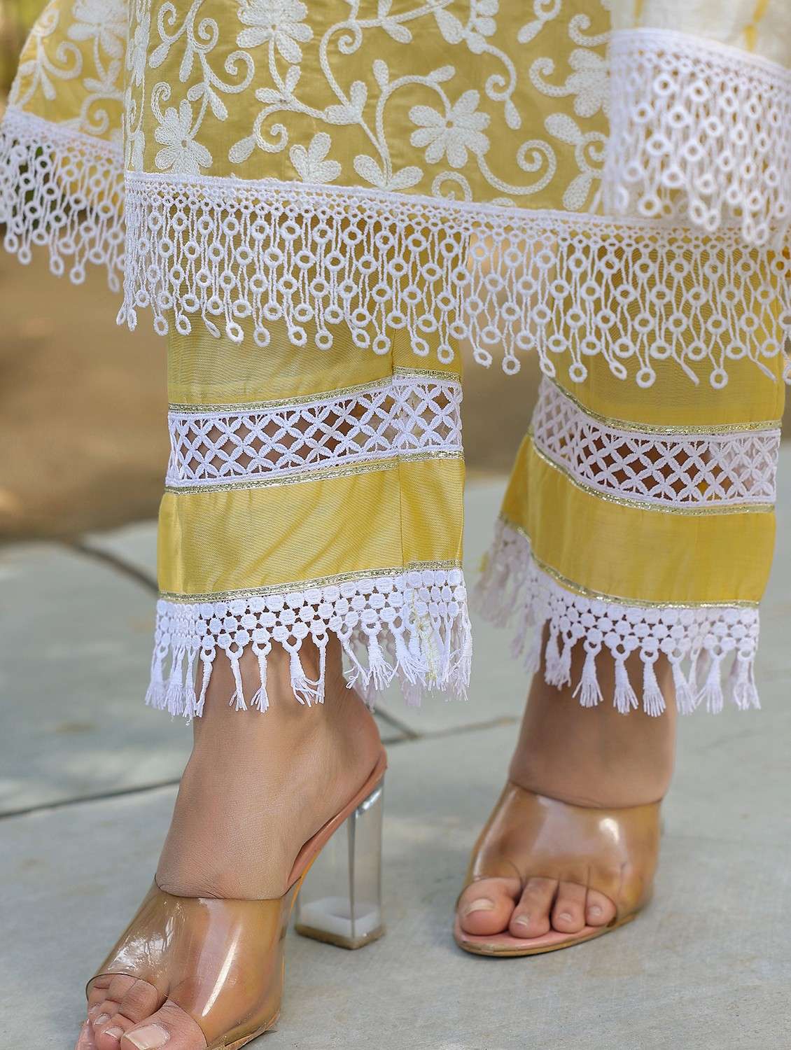 women embroidered three quarter sleeve kurta pant with dupatta set - 22093237 - Standard Image - 4