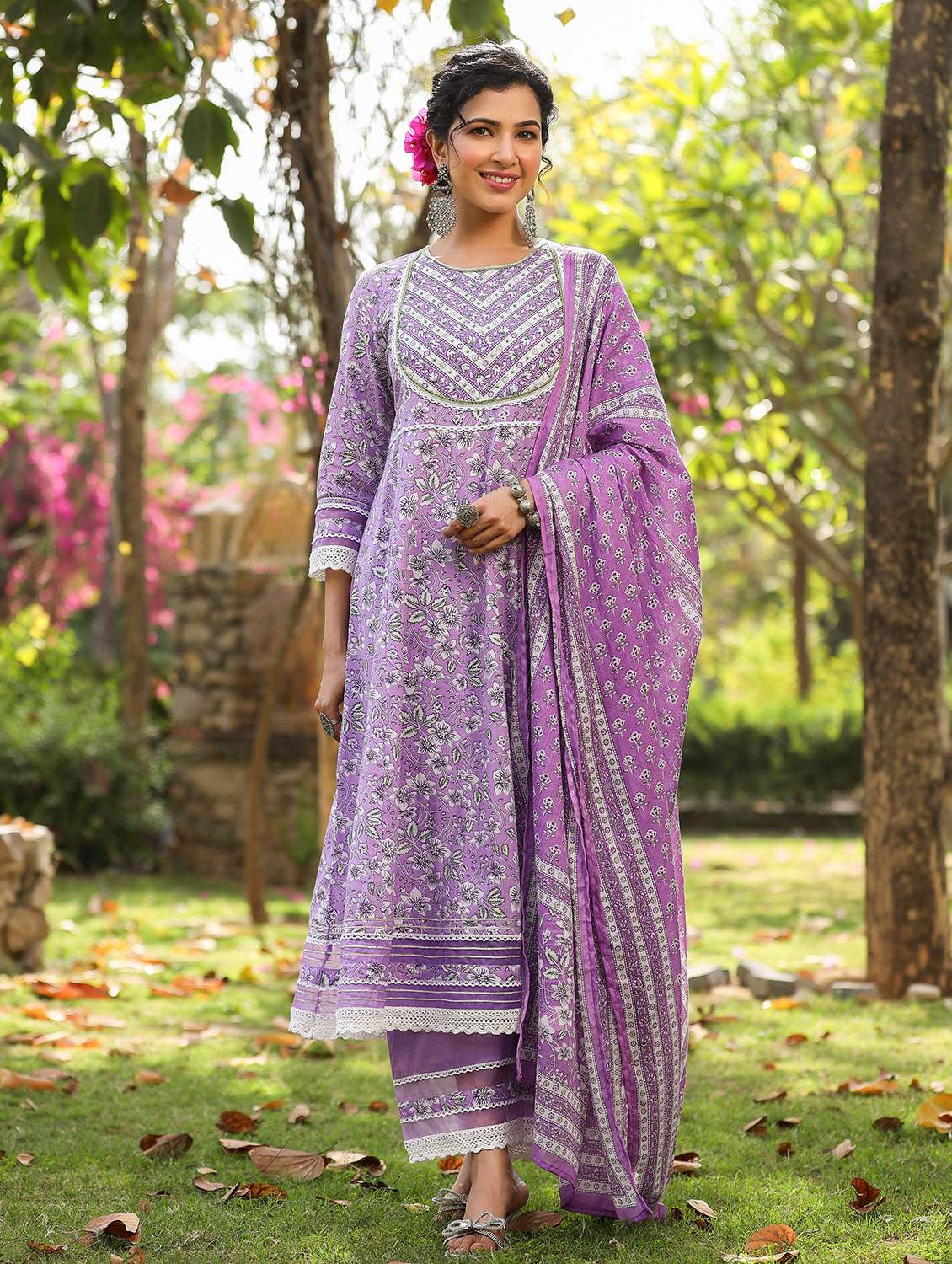 women embroidered three quarter sleeve kurta pant with dupatta set