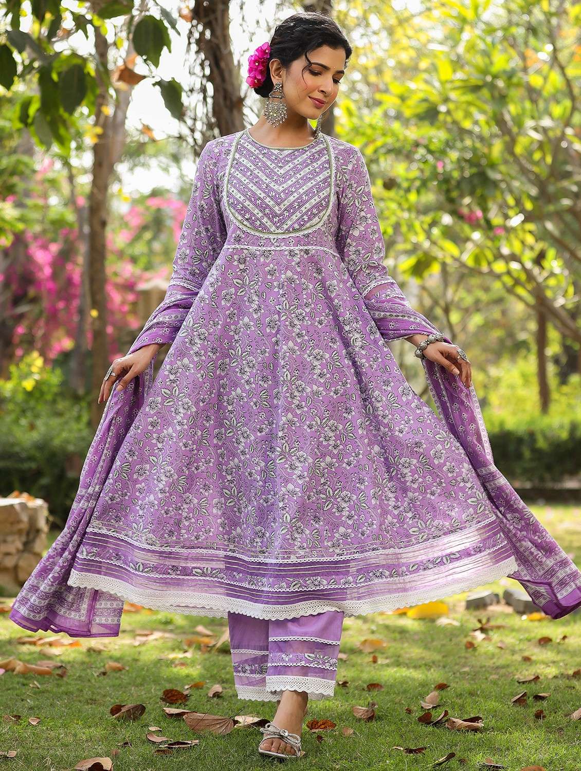women embroidered three quarter sleeve kurta pant with dupatta set - 22093246 - Standard Image - 4