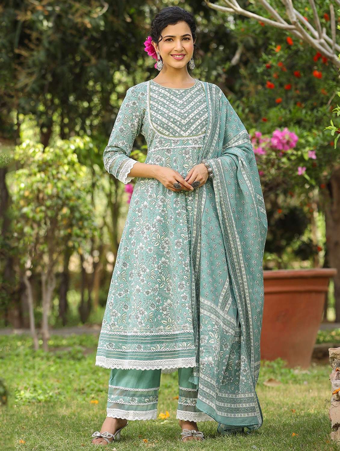 women embroidered three quarter sleeve kurta pant with dupatta set - 22093248 -  Standard Image - 4
