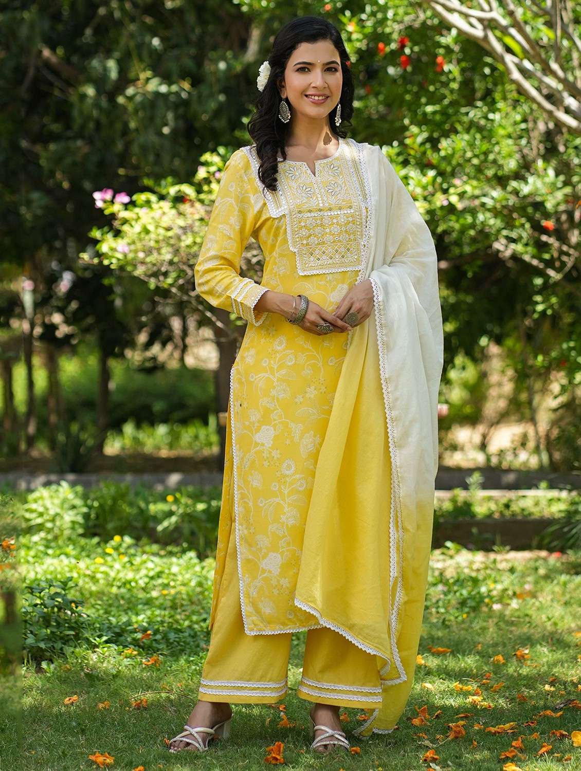 women embroidered three quarter sleeve kurta pant with dupatta set - 22093249 - Standard Image - 1