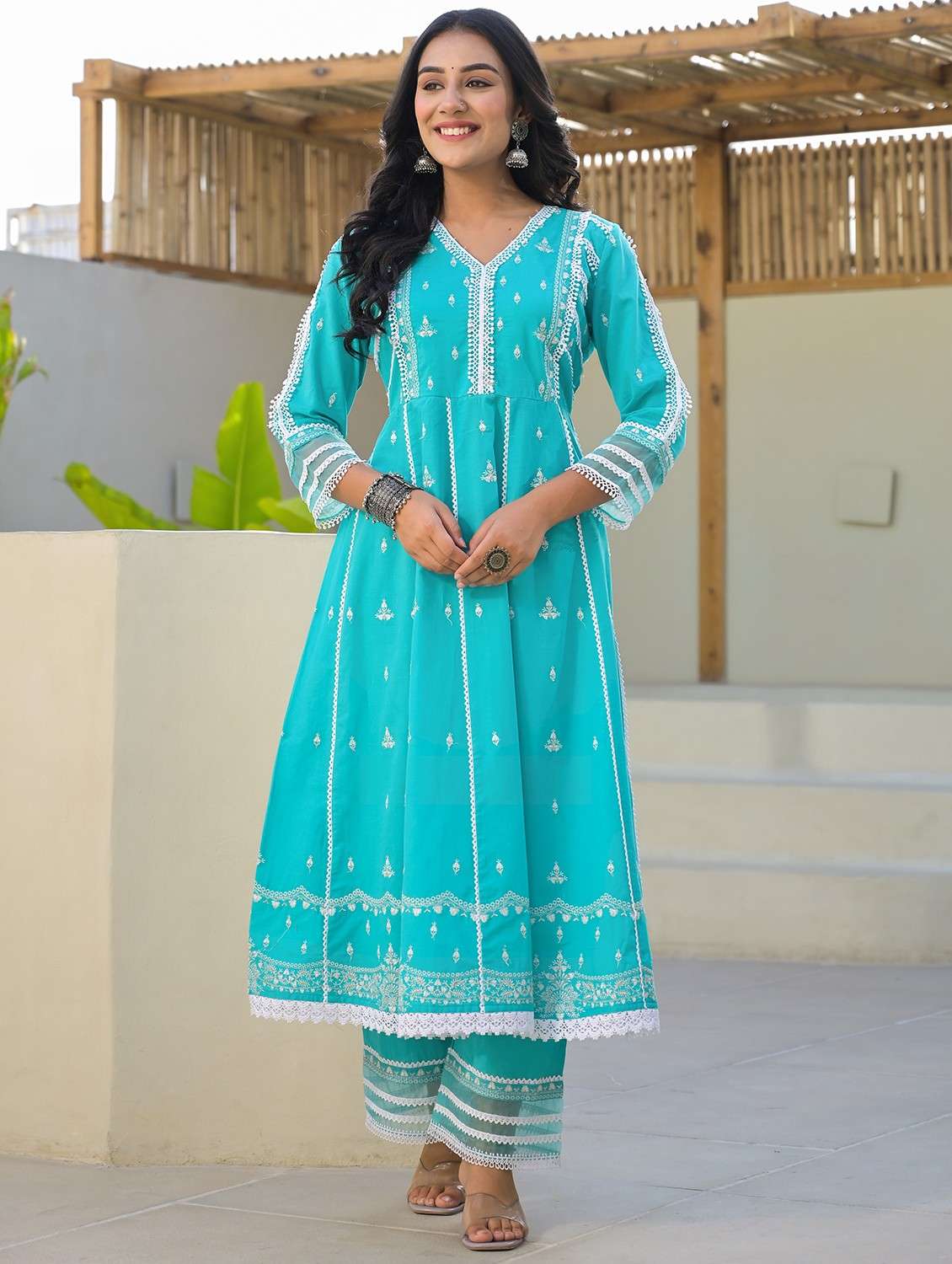 women embroidered three quarter sleeve kurta pant with dupatta set - 22093250 - Standard Image - 4