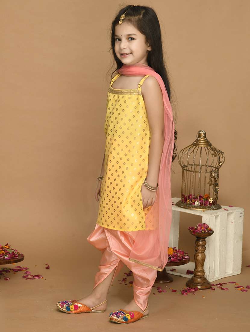 Girls Foil Print Dhoti Kurta Set With Dupatta