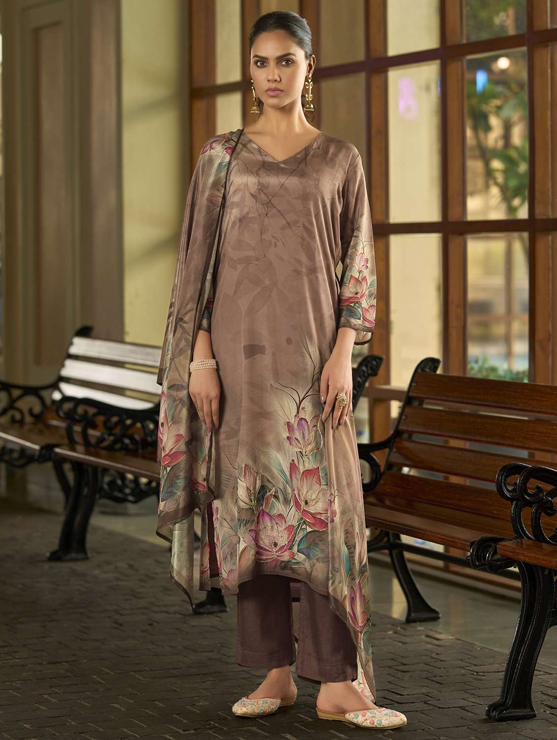 women floral three quarter sleeve kurta pant with dupatta set - 22093581 -  Standard Image - 1