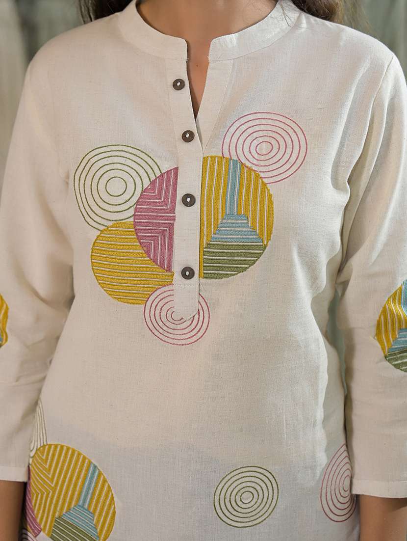 women printed three quarter sleeve kurti - 22093915 -  Standard Image - 4