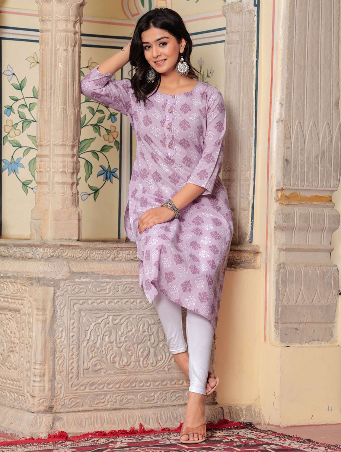 Women Printed Three Quarter Sleeve Straight Kurta - 22094139 -  Standard Image - 1