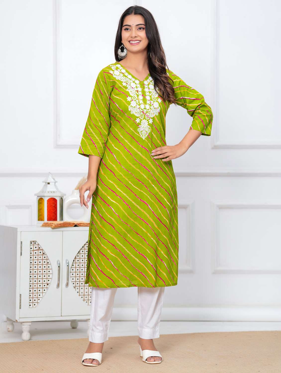 women leheriya three quarter sleeve straight kurta - 22094145 -  Standard Image - 1