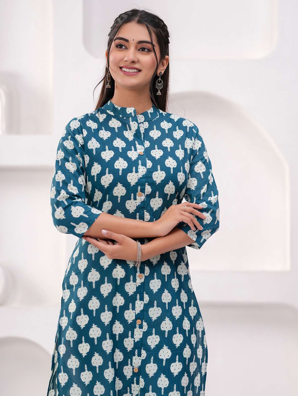 women printed three quarter sleeve straight kurta - 22094149 -  Standard Image - 1