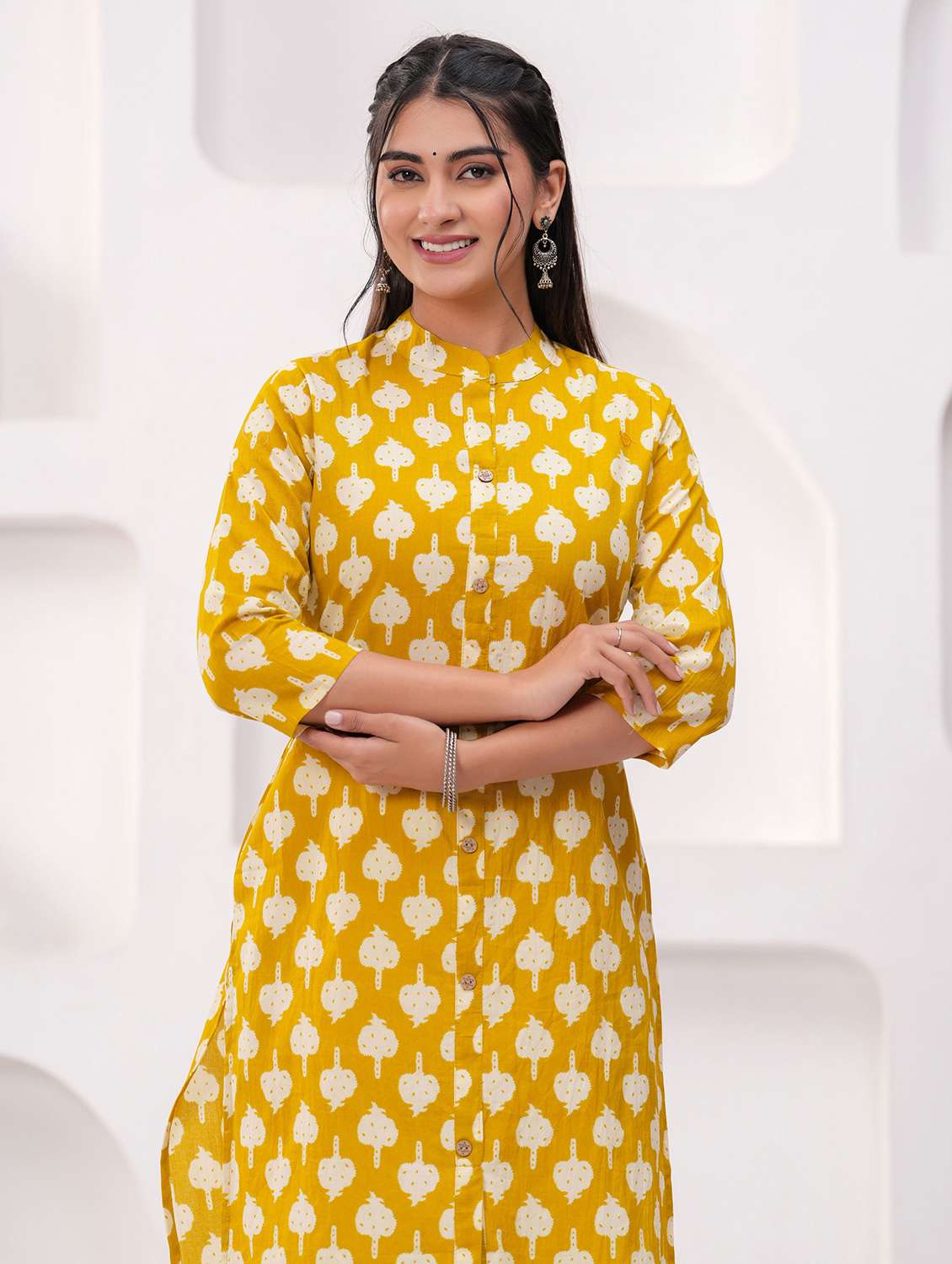 women printed three quarter sleeve straight kurta - 22094150 -  Standard Image - 4